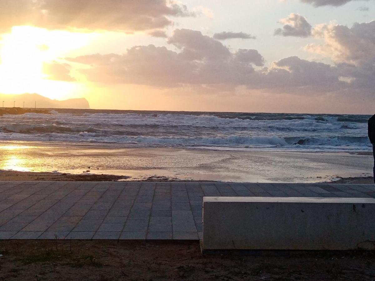 Casa Vacanze Chiara Terrasini Kültér fotó