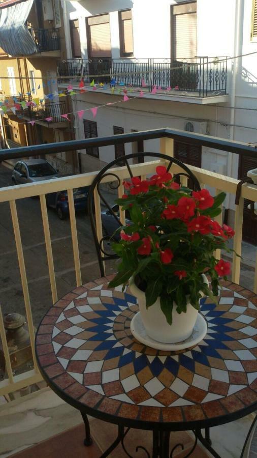 Casa Vacanze Chiara Terrasini Kültér fotó