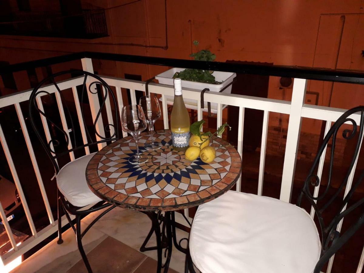 Casa Vacanze Chiara Terrasini Kültér fotó